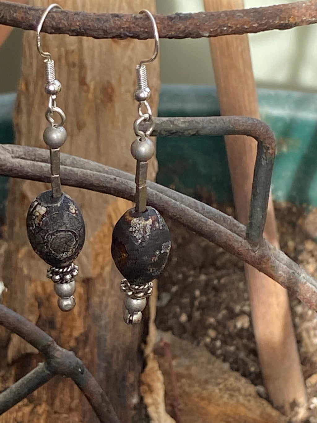 Antiqued Oval Eye Tibetan Agate and Silver Earrings